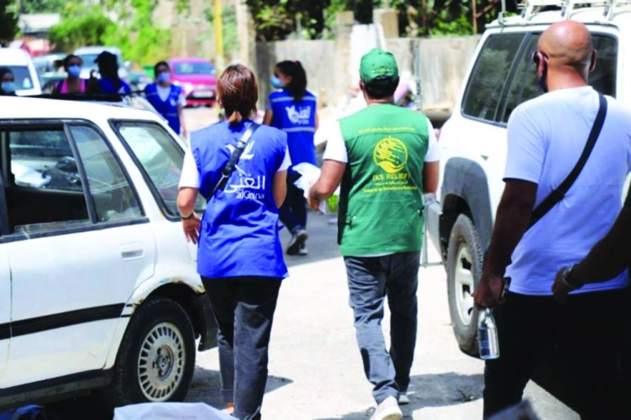 حملة توزيع المساعدات في مرفأ لبنان (واس)