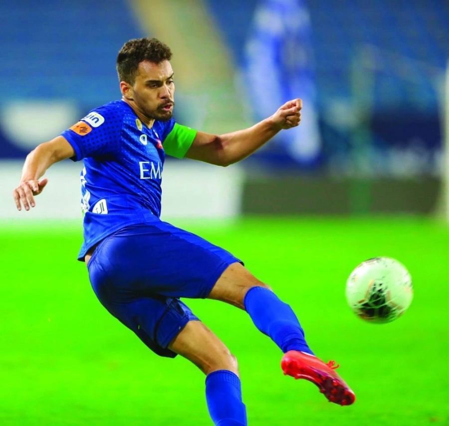 






كارلوس إدواردو                    (إعلامي الهلال)