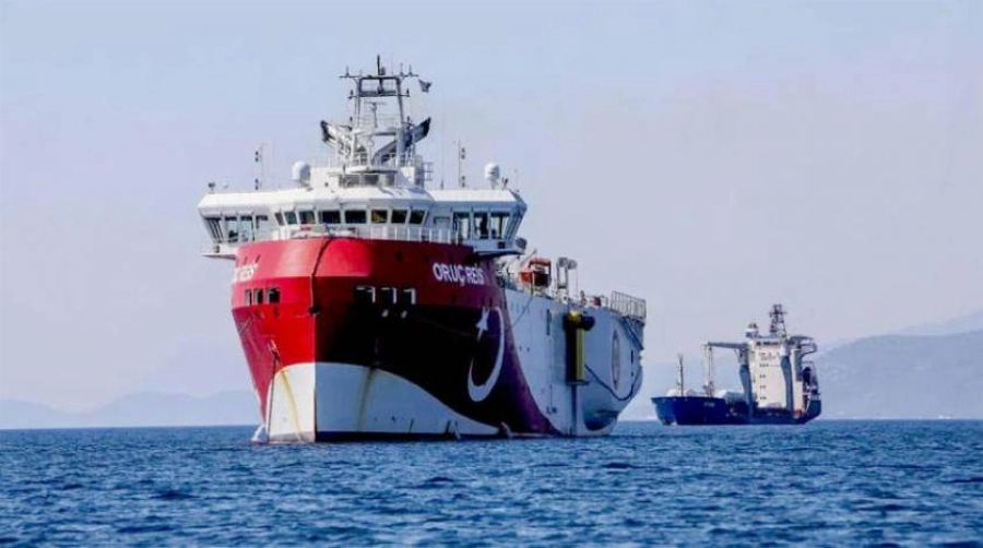 سفن تركية تعتدي على الحدود الاقليمية اليونانية (مكة)