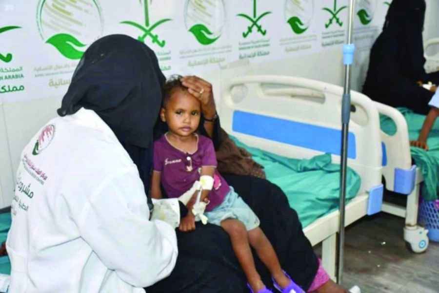 مركز الملك سلمان يقدم خدمات علاجية في الخوخة (واس)