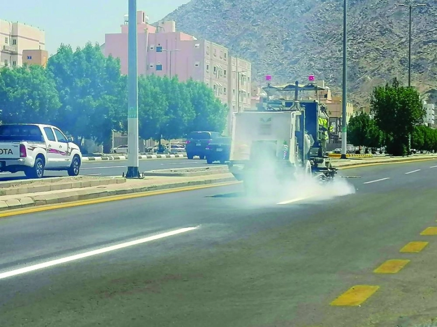 تحبير الخطوط في طرق العاصمة المقدسة (أنس الحارثي)