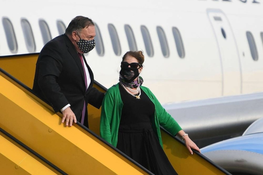 






بومبيو يتحرك في كل اتجاه لتمديد الحظر على إيران                                                     (د ب أ)