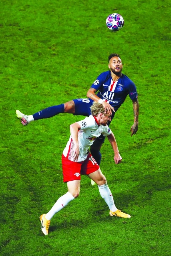 نيمار قاد فريقه للفوز بثلاثية على لايبزغ (د ب أ)