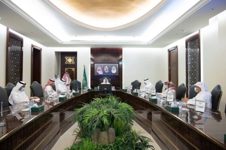 أثناء الاجتماع