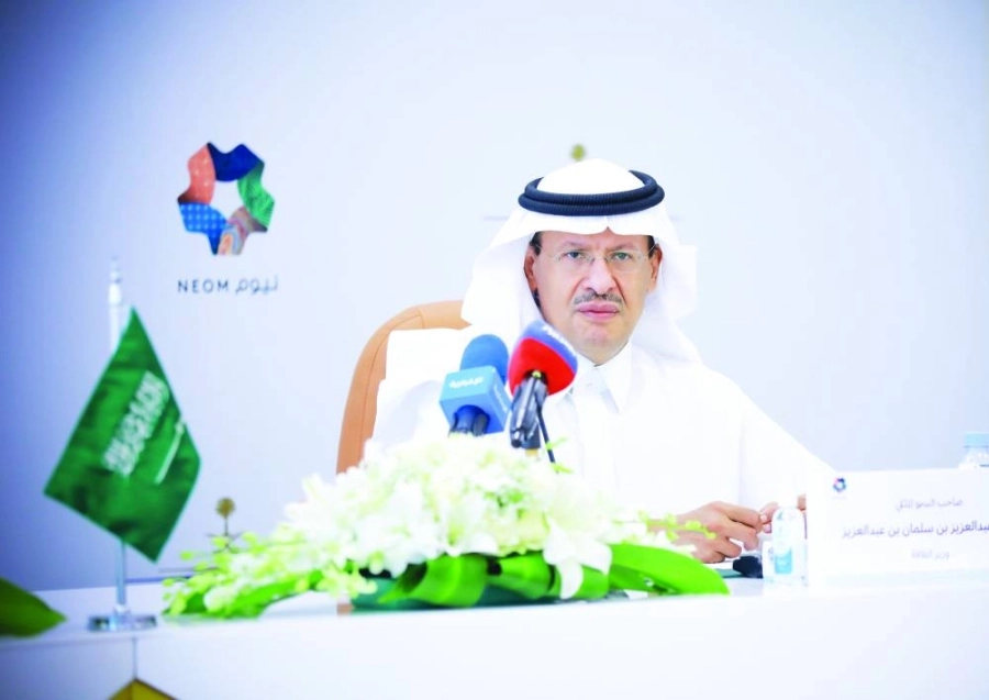 وزير الطاقة خلال حديثه على هامش الاتفاقية (وزارة الطاقة)