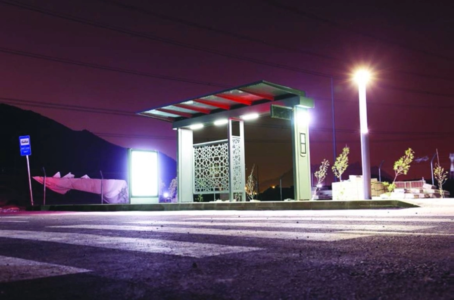 






انتظار الحافلات                                                            (مكة)