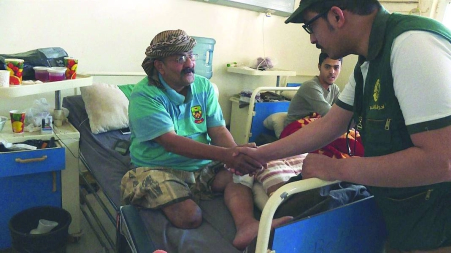 






يمني فقد قدمه يتلقى العلاج       (واس)