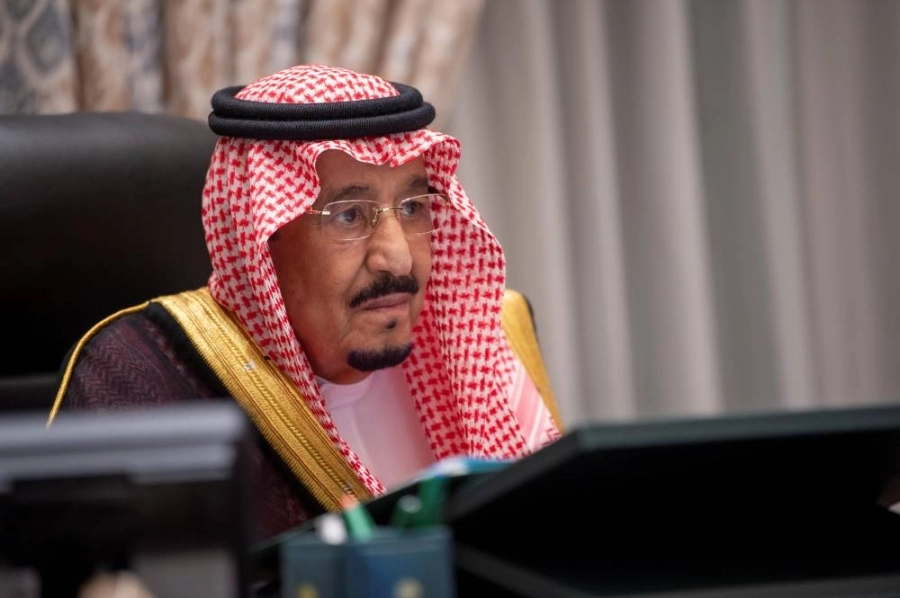 الملك سلمان لدى ترؤسه جلسة مجلس الوزارء (واس) 