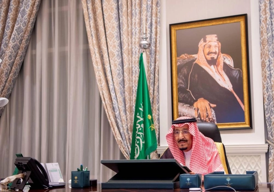 الملك سلمان لدى ترؤسه جلسة مجلس الوزارء (واس) 