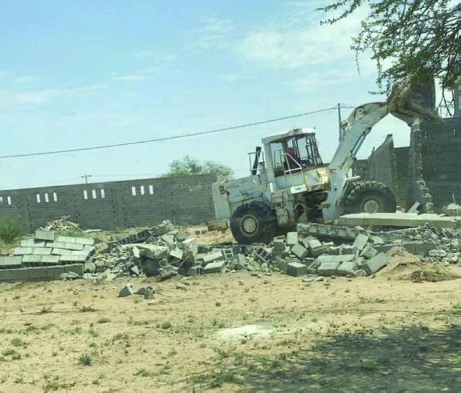 معدات الأمانة تزيل التعديات (مكة)