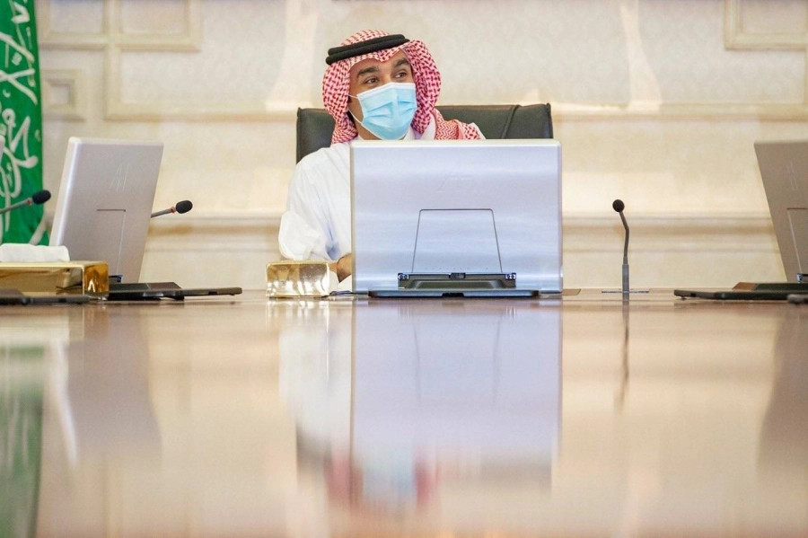 عبدالعزيز بن تركي الفيصل لدى ترؤس الاجتماع (واس)