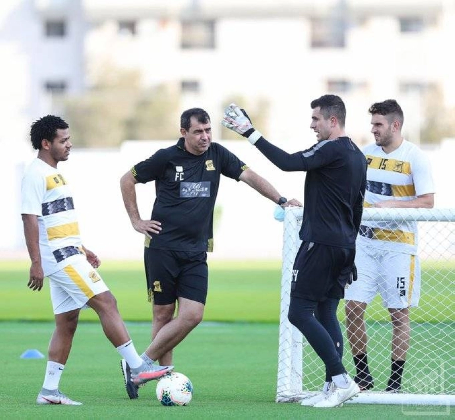 






جانب من تدريبات الاتحاد                                                                    (إعلامي الاتحاد)