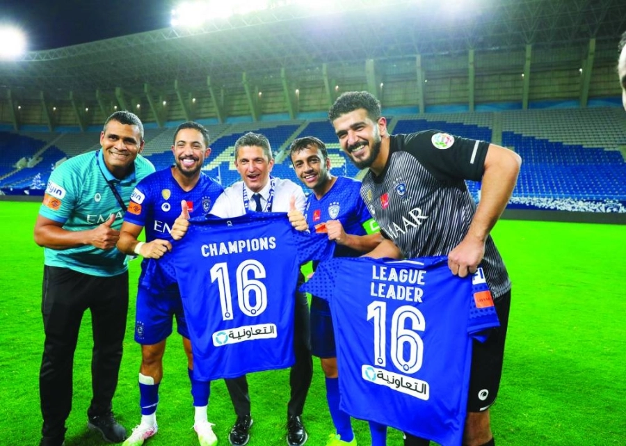 .. احتفال بلقب الدوري للمرة الـ16