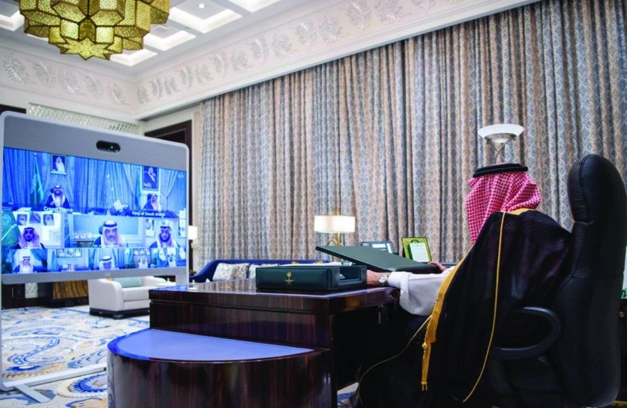 الملك سلمان مترئسا جلسة المجلس                                                                                                                                                                   (واس) 