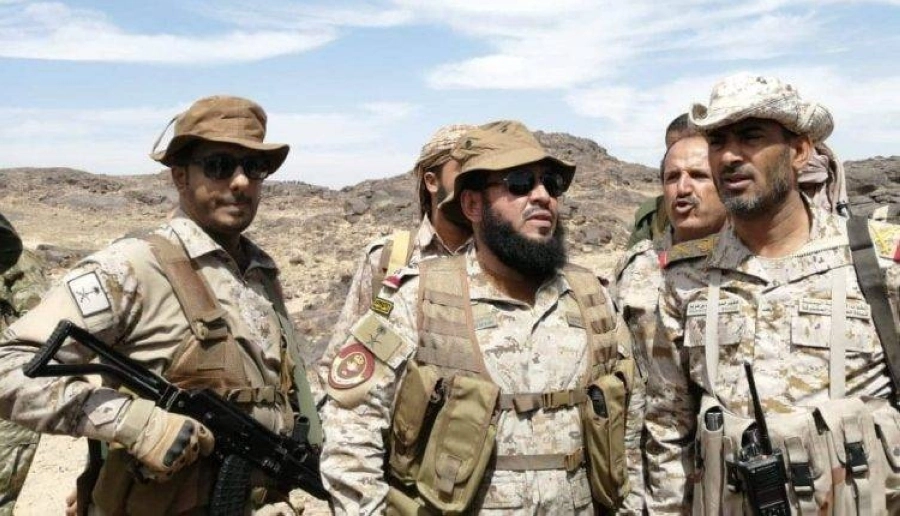 






صغير بن عزيز (يمين) يزور القوات المشتركة                                        (مكة)