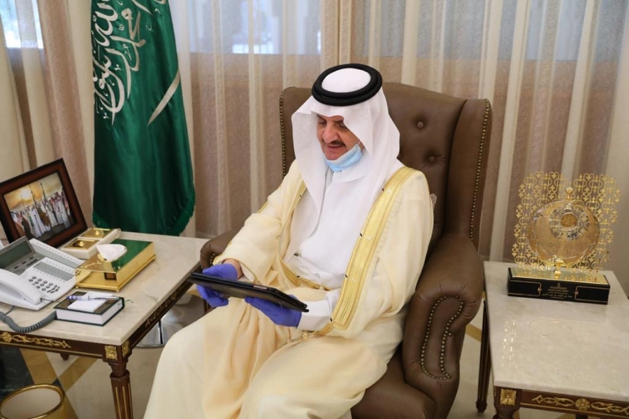 أمير الشرقية مع إدارة هيئة الصحفيين السعوديين