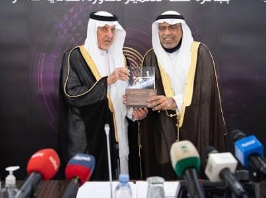 خالد الفيصل يكرم رعاة وداعمي جائزة مكة للتميز في دورتها الـ11