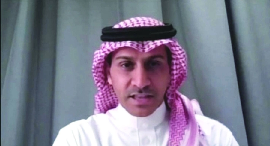 الحربي يتحدث في ورشة مبادرة الإفصاح أمس (مكة)