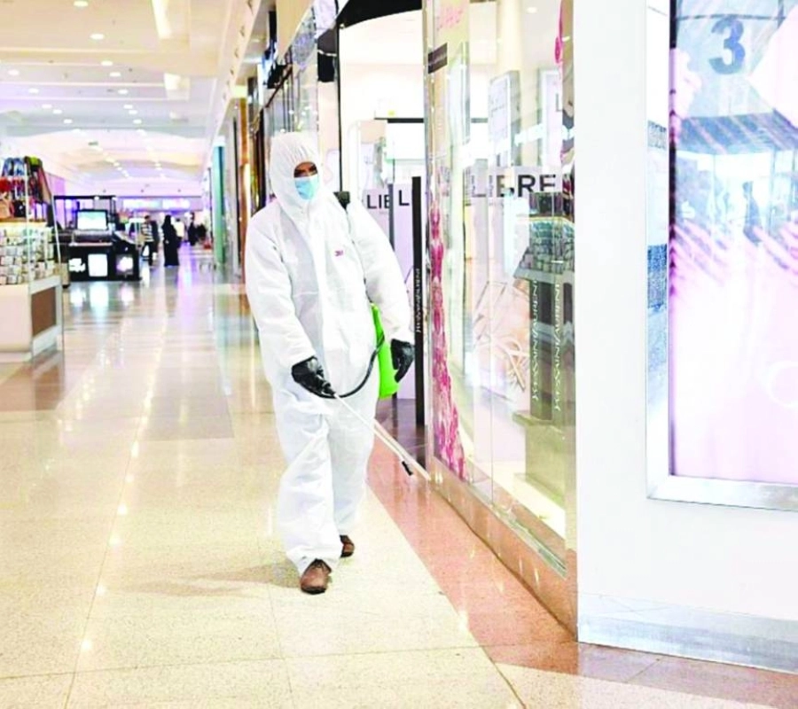 






من تعقيم المراكز التجارية  (مكة)