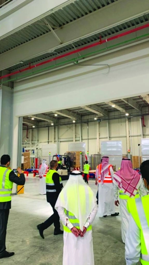 






من داخل المستودع                                  (نوبكو)