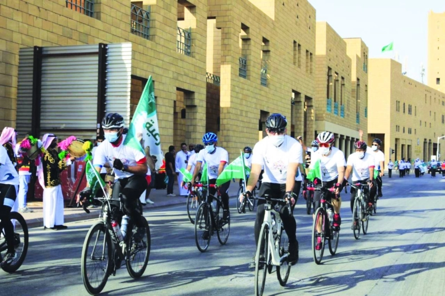 






دراجون خلال مشاركتهم في المسيرة                                              (مكة)