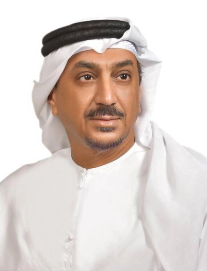 المصمم الإماراتي هشام المظلوم