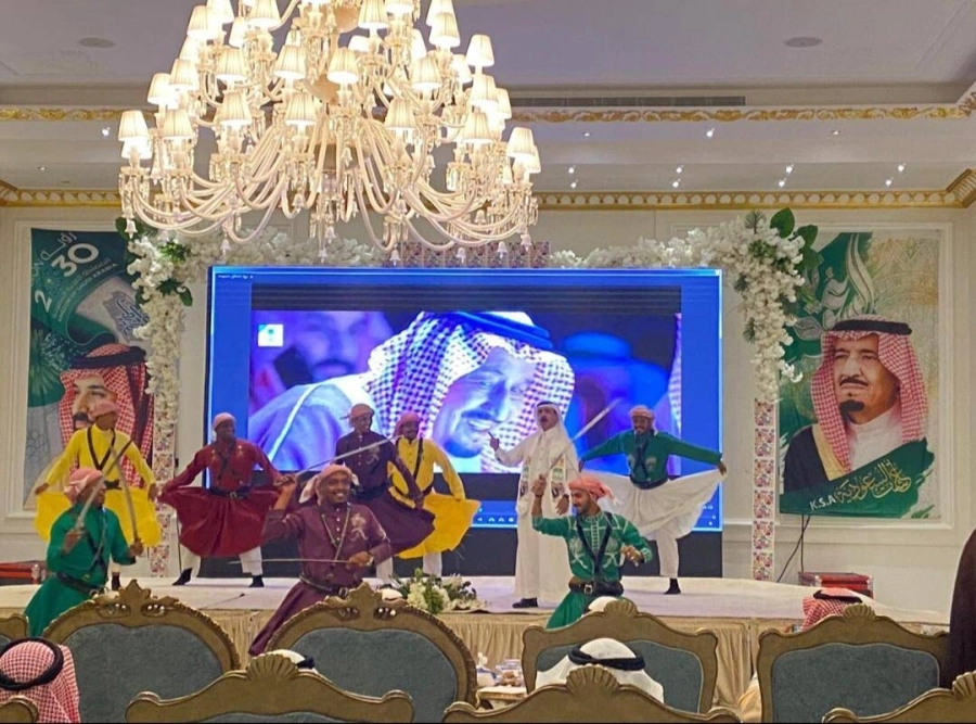 أهالي مكة يحتفلون باليوم الوطني