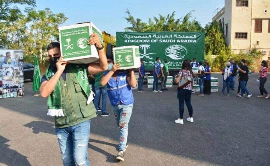 






من عملية توزيع السلال الغذائية في لبنان