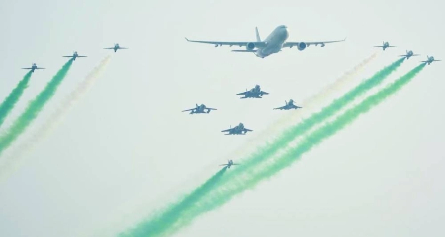 جانب من الاستعراض                                                                                                                                                  (واس)