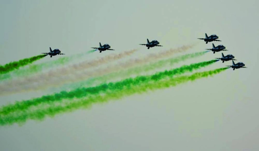 جانب من الاستعراض                                                                                                                                                  (واس)