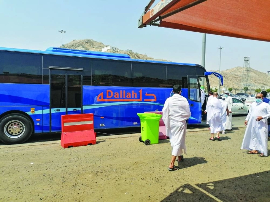 انطلاق المعتمرين من نقطة تجمع كدي (أنس الحارثي)