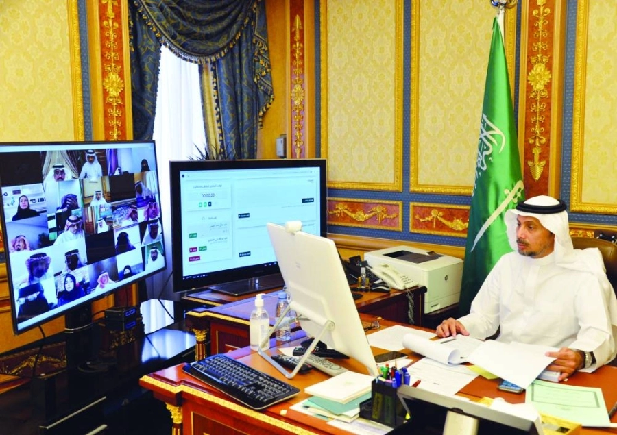 من جلسة الشورى عبر الاتصال المرئي أمس (مكة)