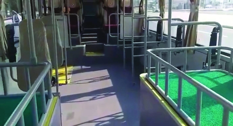 حافلات ذوي الإعاقة 