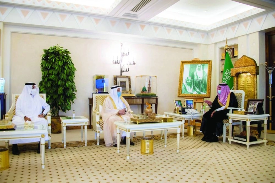 فيصل بن مشعل خلال تسلمه المشروع                                                                                                                                                                         (مكة)