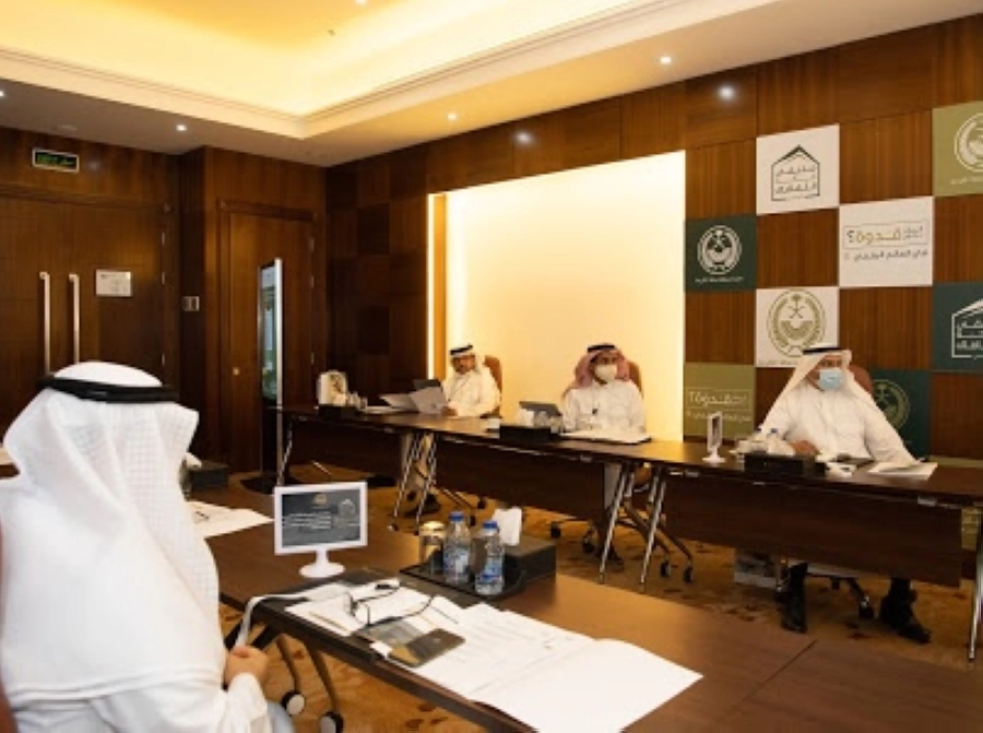 تفاعل الجهات الحكومية مع حلقات نقاش "صناعة المبادرات الرقمية" التي دشنها أمير مكة المكرمة خالد الفيصل