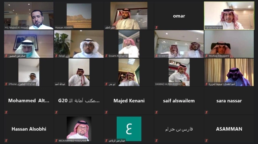 وزير الإسكان خلال لقائه برؤساء تحرير الصحف ومديري القنوات