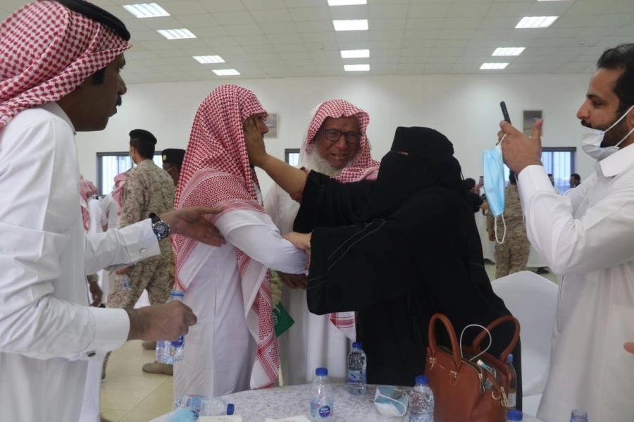 جهود التحالف مثمرة .. 19 أسيرًا عادوا إلى المملكة