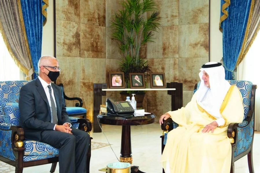 






.. ولدى استقباله رضوان جدوت                 (مكة)