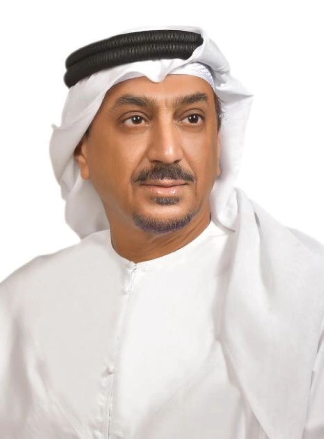 المصمم الإماراتي هشام المظلوم