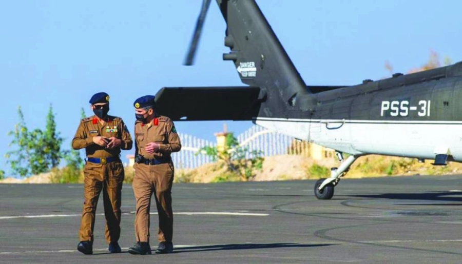 إحدى الطائرات المشاركة (مكة)