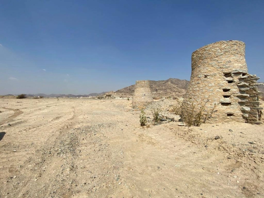 






عين زبيدة بعد توقف أعمال الشركة                     (مكة)