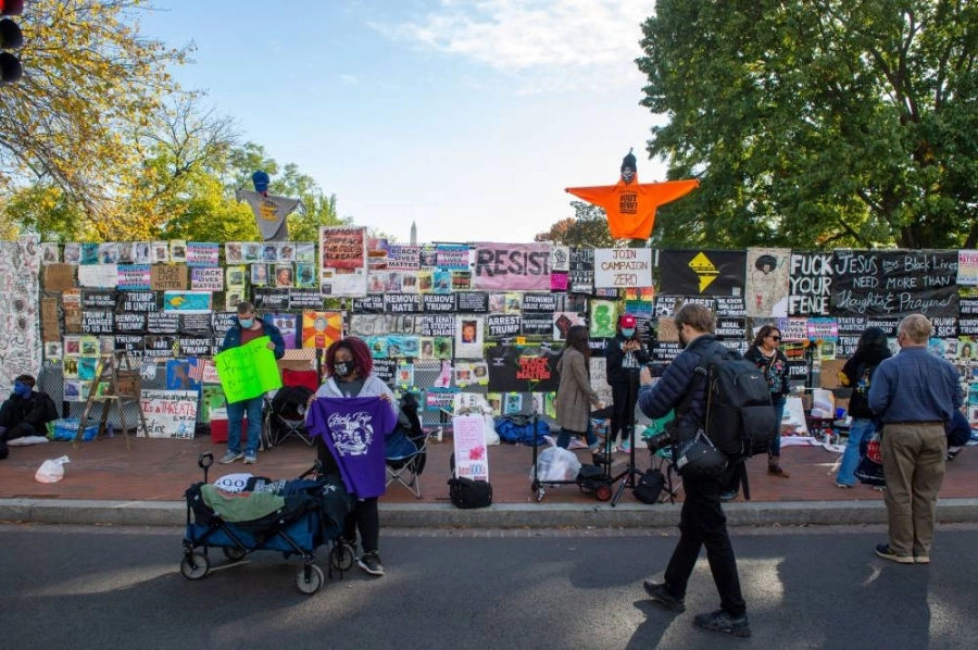 






احتجاجات عقب نهاية الانتخابات الأمريكية