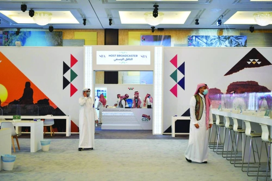 






جانب من أقسام المركز الإعلامي                                     (مكة)