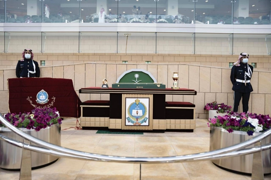 "حتم وحلاف" بطلا كأسي "كلية الملك خالد ومجلس الإدارة"