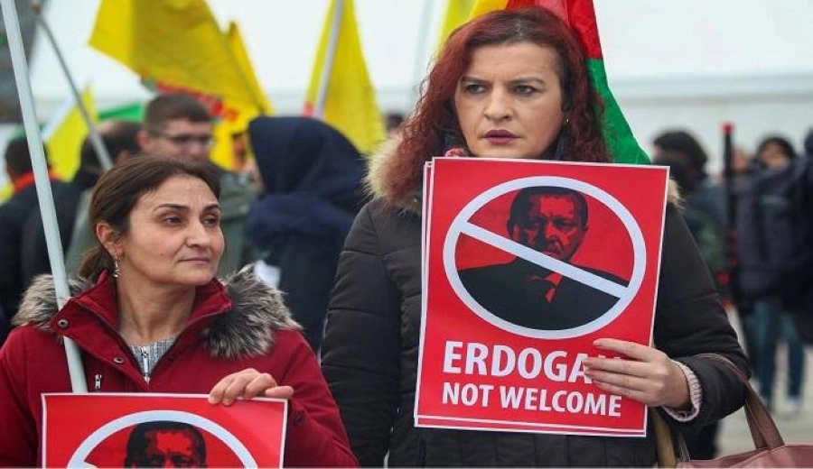 أتراك يعتبرون إردوغان نصيرا للإرهاب (مكة)