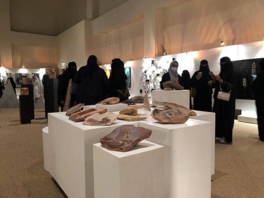 معرض كلية التصاميم والفنون 3