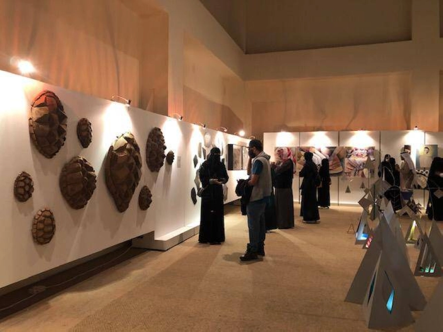 معرض كلية التصاميم والفنون 4