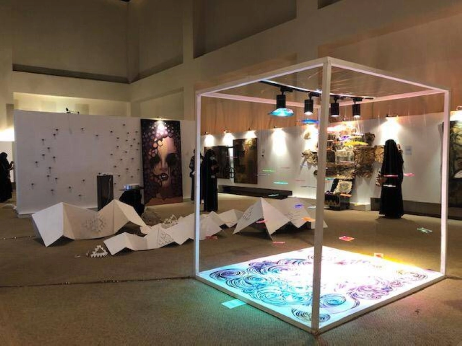 معرض كلية التصاميم والفنون 1
