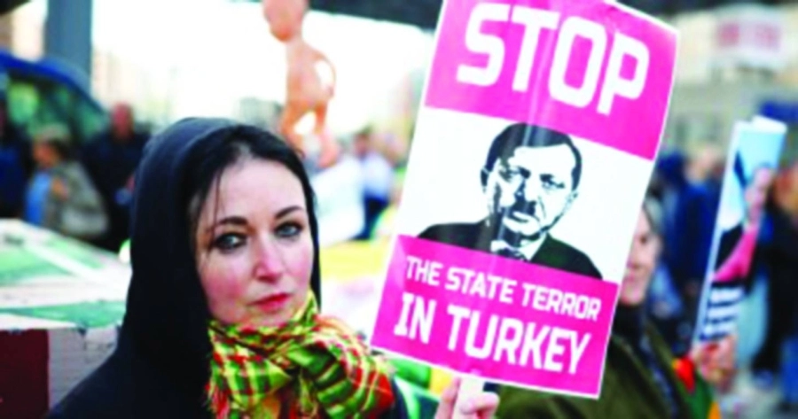 كردية تقول لإردوغان توقف (مكة)