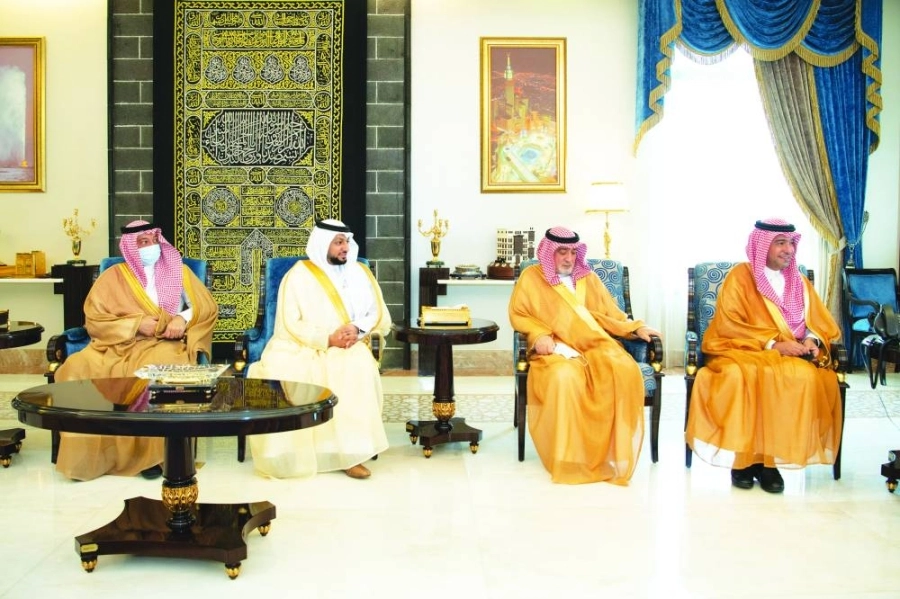 من اللقاء                                            (مكة)